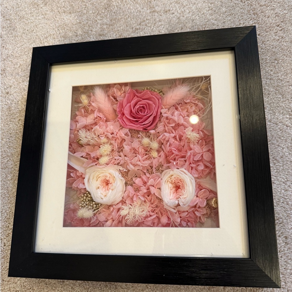 Preserved Flower Wall Decor